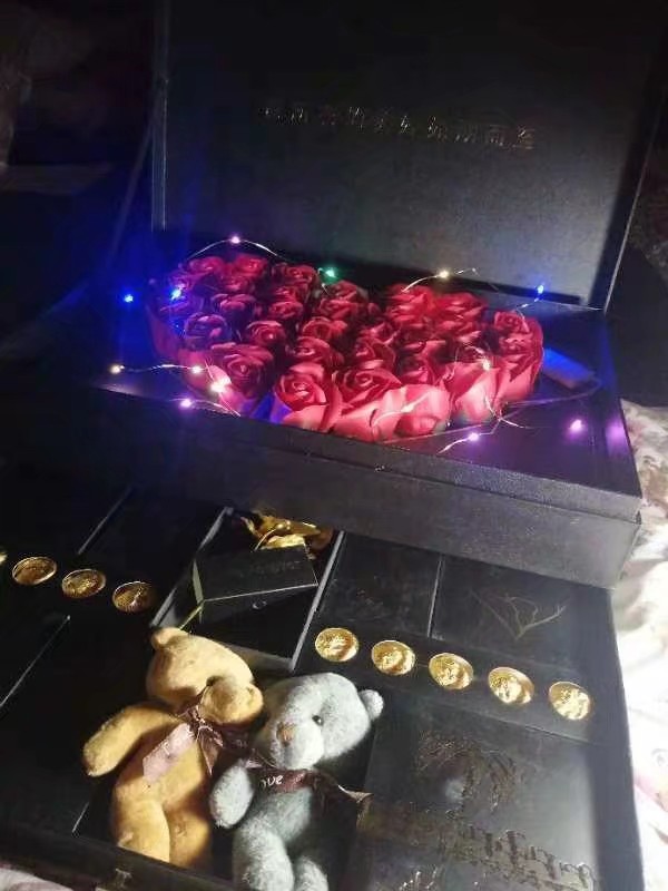 暮然回首皆梦